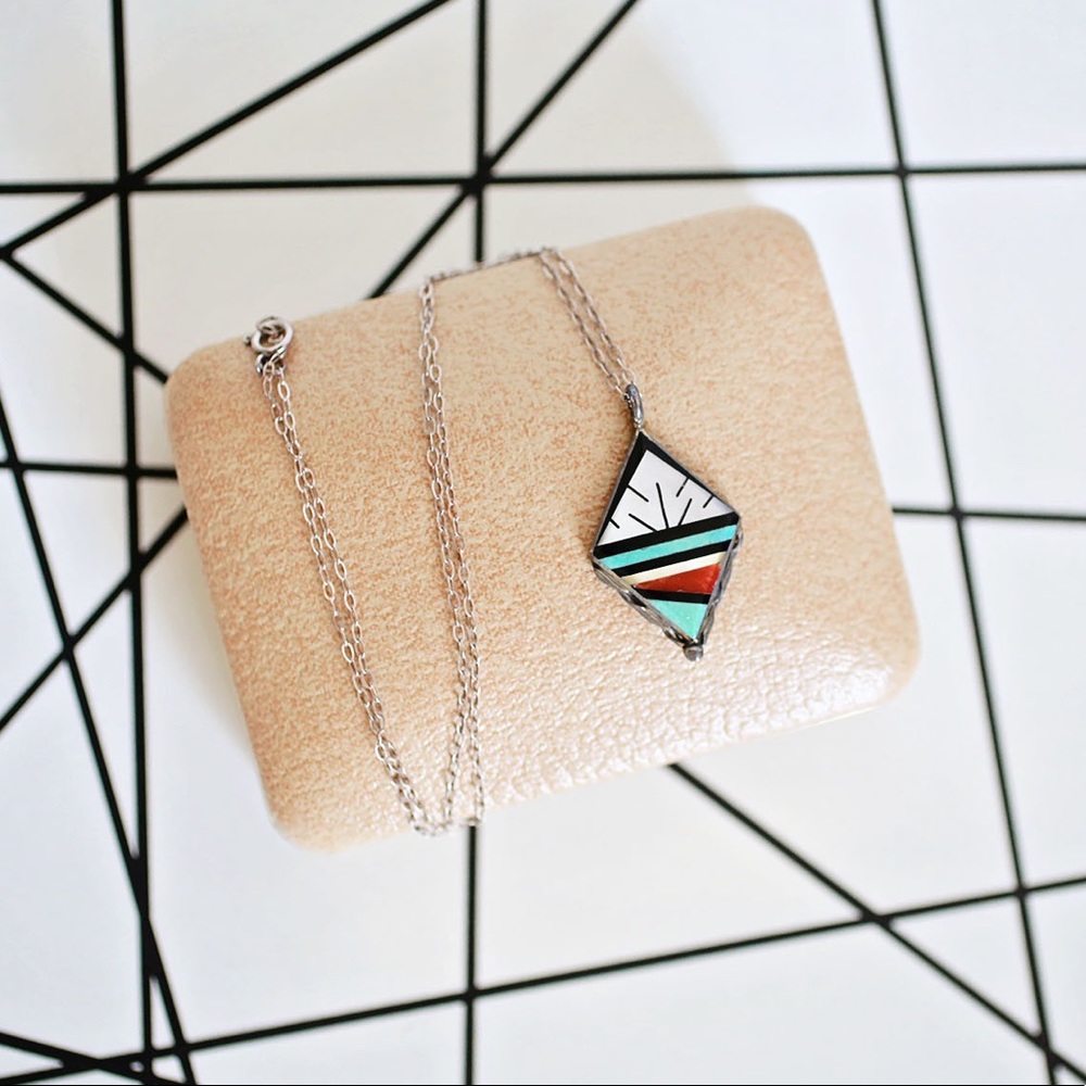 Zuni multi stone pendant necklace!